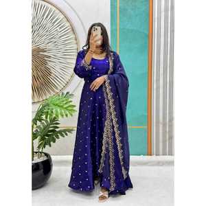 NUEVO LANZAMIENTO DE KURTA PENT DE DISEÑADOR CON DUPATTA, TELA DE ALGODÓN MUL PURO CON TRABAJO DE BORDADO PARA FIESTAS Y OPORTUNIDADES CASUALES - Product Image 1