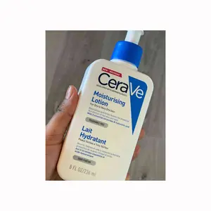 cerav e护肤用cerav产品精华素、美白和保湿配方获得容光焕发的皮肤