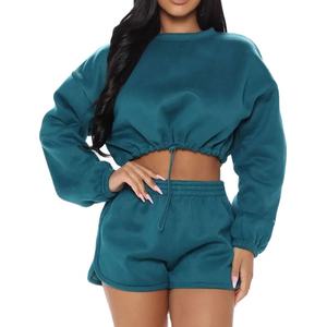 Comprar Conjunto personalizado de 2 piezas para mujer Pantalones cortos de invierno de patrón sólido y Sudadera con capucha con decoración de botones por encima de la rodilla 2026 - Product Image 3