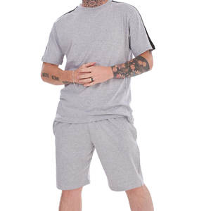 Ensemble d'été personnalisé OEM le plus vendu pour hommes meilleur matériel t-shirt à manches courtes et short style décontracté options de taille personnalisée - Product Image 3