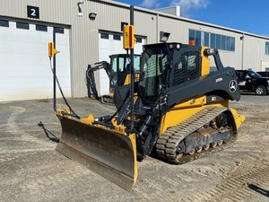 รถตักล้อยางมือสองคุณภาพสูง John Deere พร้อมเครื่องยนต์ Cat-Core และเกียร์บ็อกซ์  ความสามารถในการบรรทุกสูง  ใช้งานได้หลากหลาย - Product Image 3