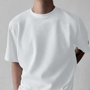 เสื้อยืดกราฟิกสำหรับการใช้งานในชีวิตประจำวันสำหรับทุกเพศเหมาะสำหรับการทำธุระในวันหยุดสุดสัปดาห์สำนักงานที่ผ่อนคลายหรือเครื่องแต่งกายแนวสตรีทแบบมินิมอลที่มีเอกลักษณ์ - Product Image 3