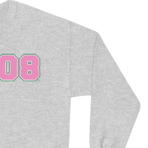 Sudadera con Capucha Personalizada AKA en Sarga Verde Kelly con Letras Griegas Rosadas en Sarga, Sudadera de Forro Polar para Hermandades - Product Image 4