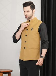 Veste de costume pour homme en or clair de luxe, vente chaude, pour les mariages, les tenues de fête, les événements professionnels et les soirées, disponible à la vente - Product Image 4