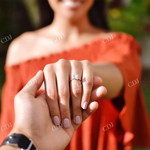 Dernière conception de bague de fiançailles solitaire en plaqué or blanc massif délicat et brillant sertie de diamants cultivés en laboratoire CVD - Product Image 6