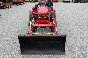 รถแทรกเตอร์มัลติฟังก์ชั่น 2027 Mahindra 1100 ซีรีส์ 1120 HST ขับเคลื่อน 4 ล้อ ระบบเกียร์ 20 แรงม้า พร้อมที่ตักด้านหน้าและชุดเกียร์ - Product Image 1