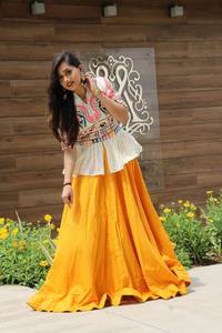 TENNECY présente sa nouvelle collection de Lehenga, Choli et Dupatta, ensemble entièrement cousu, style fête, occasion mariage, toutes saisons - Product Image 5
