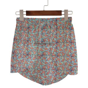 Nouveaux vêtements imprimés pour femmes, shorts imprimés d'été, tissu 100% coton, imprimé à la main, imprimé en bloc pour l'été - Product Image 1