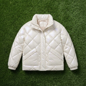 Chaqueta Acolchada Blanca Unisex con Diseño de Diamantes, Cuello Alto, Cierre de Cremallera, Cálida para Invierno, con Bolsillos Utilitarios, OEM, ODM, Venta al Por Mayor - Product Image 6