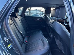 Audi A4 Allroad Quattro Premium Plus 2020, faible kilométrage, moteur en excellent état, transmission automatique, toit panoramique, feux LED, prêt à être expédié - Product Image 6