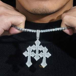 Venta al por mayor personalizado diamante clásico 925 Plata Cruz religiosa joyería fina colgantes dijes Collar para regalo - Product Image 2