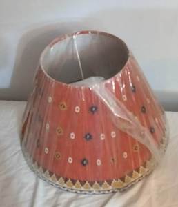 Abat-jour élégant et moderne brodé à la main en tissu de coton de qualité supérieure pour lampes de chevet de table/sol de luxe - Product Image 4