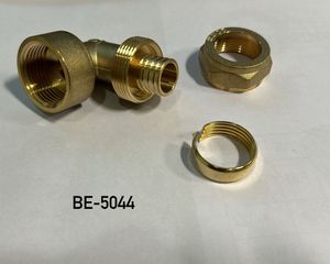 Raccord de plomberie coudé en laiton 22x34mm du fabricant indien pour travaux de tuyauterie - Product Image 1