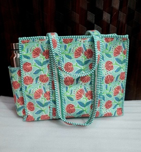 Bolso acolchado de algodón ecológico y orgánico hecho a mano en India - Product Image 2