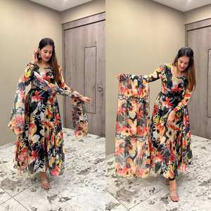 Matériel d'organza Anarkali Tabhi de concepteur de couleur noire fantaisie avec impression numérique femmes indiennes Pishwas avec Dupatta - Product Image 1