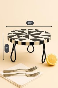 Vòng sắt với Mop Top bánh đứng với bề mặt rộng hoàn hảo để hiển thị nhiều lớp bánh tại các sự kiện gia đình lớn - Product Image 2