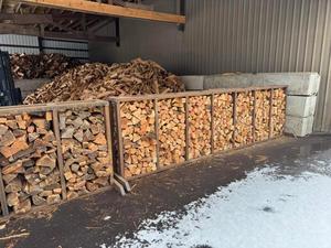 Bois de chauffage en chêne de qualité supérieure séché au four, faible teneur en cendres, France, durée de conservation de 3 à 5 ans, directement de l'usine, système de chauffage, meilleure qualité, naturel - Product Image 4