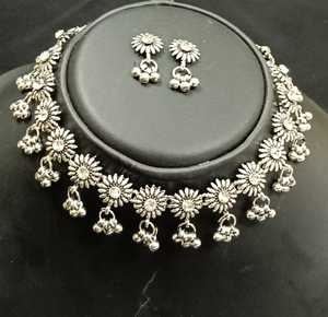 Top vente Antique argent Floral collier ras du cou boucle d'oreille ensemble ethnique indien mariage fiançailles bijoux pour les femmes au meilleur prix - Product Image 6