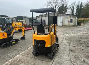 Livraison gratuite Captok Ck15 EPA CE approuvé 1.2 tonnes 13.5HP mini pelle Eaton cylindre hydraulique noyau moteur pompe boîte de vitesses PLC - Product Image 3