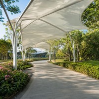 Auvent de passerelle moderne en membrane PTFE PVDF, abri solaire commercial pour centre commercial