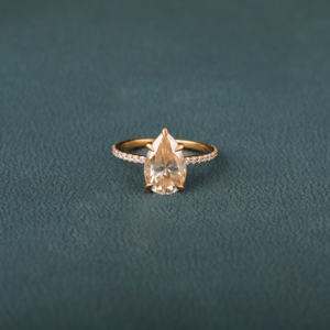 3.0 CT poire coupe laboratoire diamant cultivé demi éternité 14KT bague de fiançailles en or avec coupe ronde côté diamant bague femmes cadeau Surprise - Product Image 1