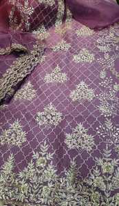 Trajes de mujer Premium sin costuras de diseñador moderno bordados a mano estilo tradicional indio protección solar fiestas de tamaño libre - Product Image 2