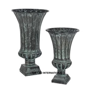 Florero decorativo y mesa auxiliar de metal de aluminio para sala de estar, hogar, oficina, aspecto de lujo, pieza de exhibición de 6x6x12 pulgadas - Product Image 6