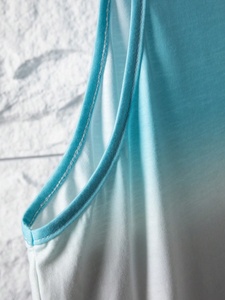 Débardeur de sport de haute qualité en tricot respirant avec logo personnalisé pour hommes pour la musculation - Product Image 4