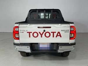 Hilux 2024 Automática 4.1-6L Gasolina/Petróleo SUV en Venta, 50001-75000 Millas, Emisión Euro II, Asientos de Cuero, Techo Solar - Product Image 2