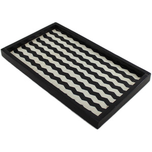 Plateau de service rectangulaire de luxe noir en résine avec incrustations chevron, fait main, pour la table basse, la coiffeuse et la décoration intérieure - Product Image 1