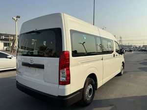 Nuevo Autobús de Pasajeros Toyo Ta Hiace Commuter 2026, Techo Alto, Motor Diésel 3.5L V6, Transmisión Manual, 15 Asientos, Volante a la Izquierda - Product Image 4