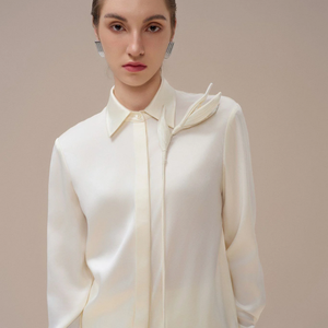 Offre Spéciale chemisiers élégants pour femmes chemise à col pointu SIGRID col rabattu Ta/P Mison tissu Satin vêtements pour femmes élégant - Product Image 3