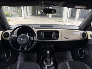Volkswagen 1.2t LHD 3 portes 4 places automatique R17 avec toit ouvrant panoramique, berline élégante de haute qualité 2019 à vendre - Product Image 4