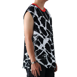 Débardeur personnalisé OEM pour hommes, chemise d'été sans manches en polyester, vêtements de sport respirants avec impression par sublimation, style décontracté - Product Image 2