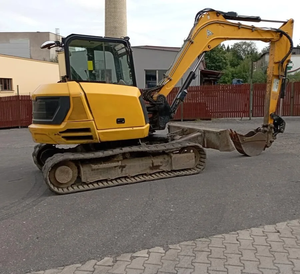 Miniexcavadora JCB 86C-1 usada de 8.5 toneladas con 3 cucharones, excavadora hidráulica compacta con cabina cerrada y brazo hidráulico en venta - Product Image 3