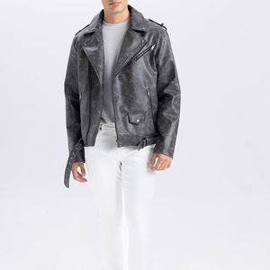 Chaqueta de cuero para hombre hecha en fábrica Diseño de cuello alto de material suave cómodo para uso en invierno Estilo de motorista a la demanda del cliente - Product Image 4