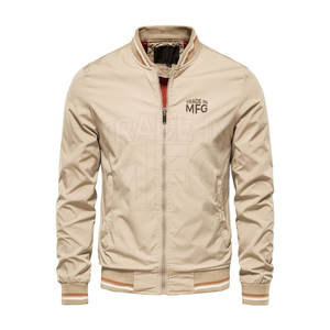 Chaqueta de bombardero de bajo peso, venta al por mayor, chaqueta de bombardero impermeable con logotipo personalizado de poliéster y nailon para hombre - Product Image 1