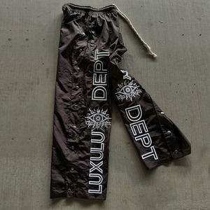 Pantalon de survêtement de sport droit pour hommes taille plus pantalon de survêtement respirant à boutons-pression broderie personnalisée coupe-vent en nylon vente en gros - Product Image 4