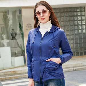 Ensemble de shorts en nylon pour hommes, tenues à la mode, ensemble pour hommes sur mesure, ensemble deux pièces coupe-vent en polyester et nylon avec fermeture éclair, ensemble court pour hommes - Product Image 2