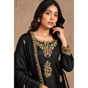 Deslumbra a todos con nuestro impresionante conjunto de Kurta Palazzo de satén negro bordado para mujer con Dupatta, diseñado para hacerse el centro de atención. - Product Image 2