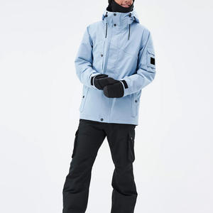 Veste de ski respirante pour l'hiver, vêtements d'extérieur imperméables pour la neige de fournisseur OEM à coupe personnalisée avec impression de logo et étiquette - Product Image 5