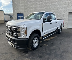 FO-RD F-350 SUPER DUTY XL 2024 PRÊT À ÊTRE EXPÉDIÉ - Product Image 1