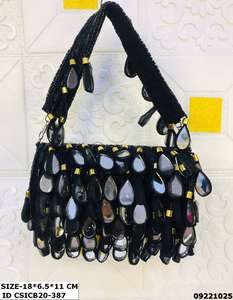 Bolso de Mano de Seda Cruda Hecho a Mano por Craftstages International, Estilo Boho con Bordado, Correa de Cadena, Cierre Magnético, Multifuncional, 1-1.9L - Product Image 3