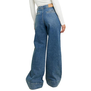 Pantalones vaqueros de pierna ancha para mujer de corte relajado con diseño elegante y estilo versátil adecuados para viajes de calle o ropa de moda informal - Product Image 3