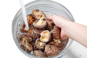 Nouvelle Saison Meilleur Prix Champignons Shiitake Séchés En Vrac Vente En Gros Fabriqué Au Viet Nam - Product Image 4