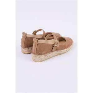 Alpargata cerrada con cuña baja - Product Image 3