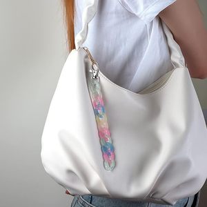 Cadena de eslabones de resina de estilo audaz y artístico para diseñadores y creadores imaginativos. Cadena de eslabones de resina para joyería. - Product Image 1