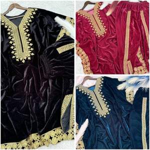 Caftanes de Terciopelo para el Guardarropa de Invierno, Colección de Ropa de Invierno, Terciopelo de Viscosa con Bordado, Estilo Indio, Caftán con Dhoti Salwar - Product Image 2