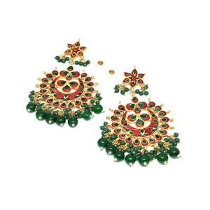 Pendientes Chandbali Verdes con Baño de Oro y Diseño Floral Meenakari, Joyería de Boda para Mujer - Product Image 3