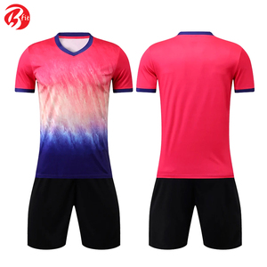 Vêtements de sport d'entraînement sublimés de meilleure qualité Maillot de football de dernière conception Chemises de football Vêtements uniformes personnalisés - Product Image 4